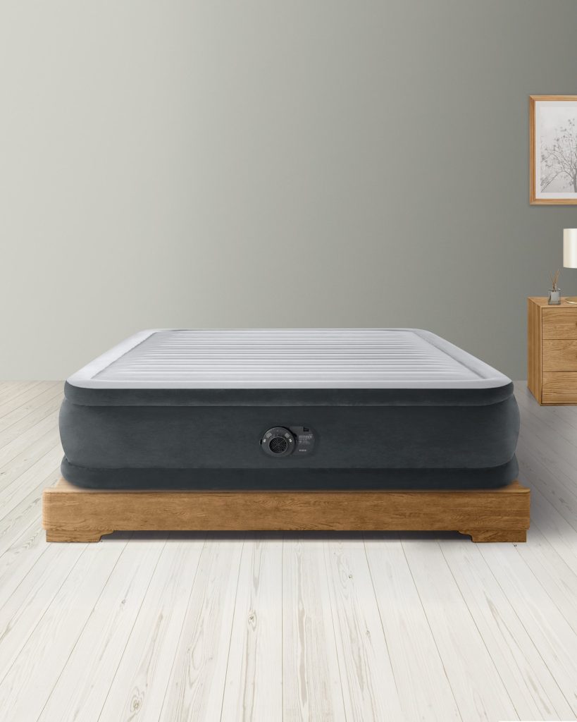 Intex Dura-Beam Deluxe Comfort-Plush Elevated Air Mattress