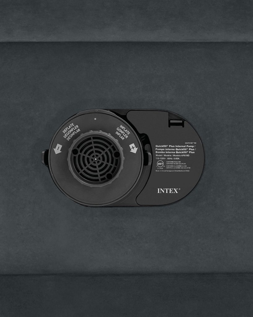 Built-in electric pump dial on the Intex Comfort-Plush air mattress