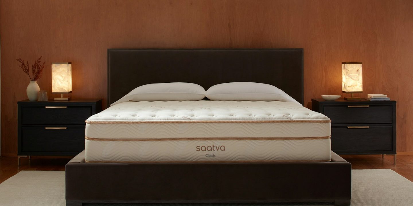 Saatva Classic